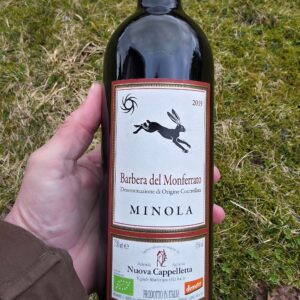 En låda rött (6 fl): Barbera Minola 189 kr/fl